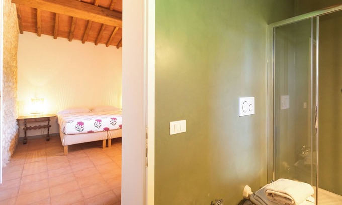 Lastra a Signa Villa | Bright barn vine view