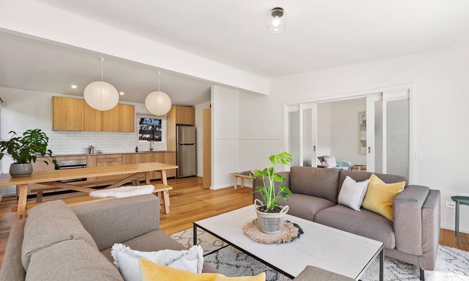 Barwon Heads House | Bright beach house in prime Barwon Heads
