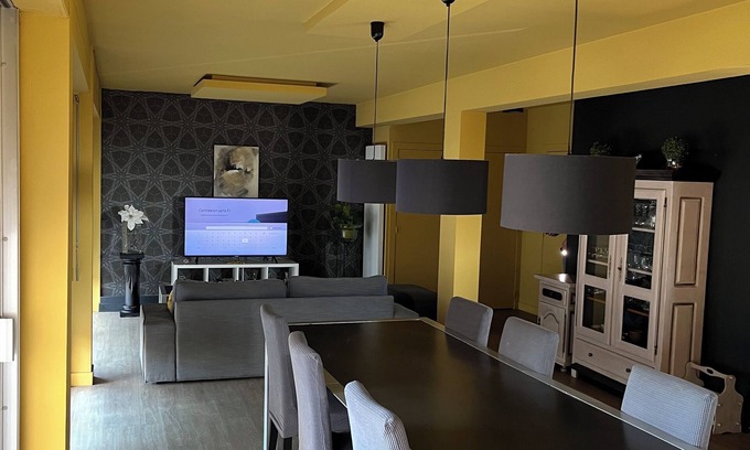 Montauban Apartment | Bright downtown apartment