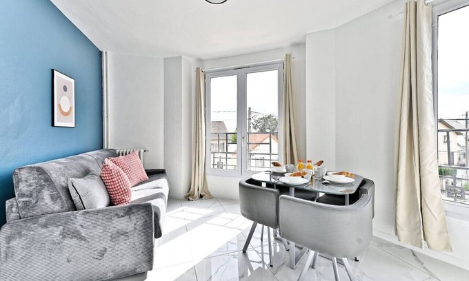 Gagny Apartment | Bright, friendly apartment