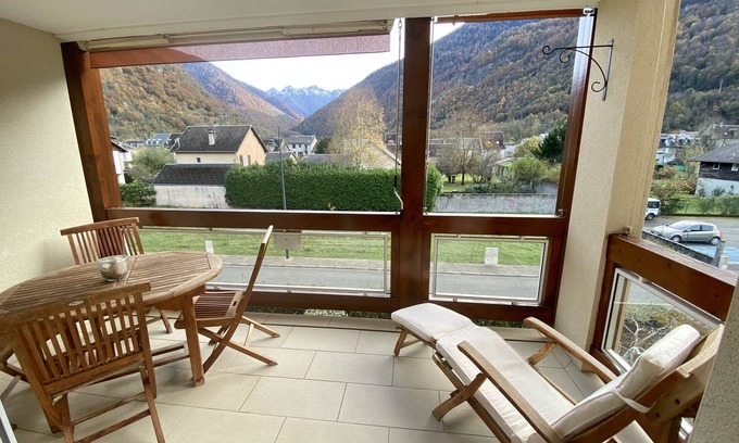 Saint-Mamet Apartment | Bright, fully-equipped apartment