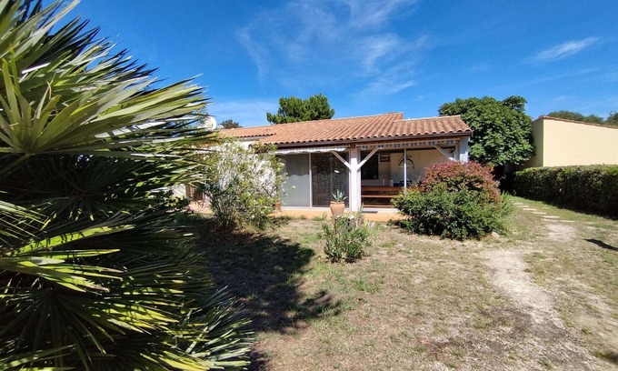 Saint-Georges-d'Oleron House | Bright house near the beach with garden, veranda and parking