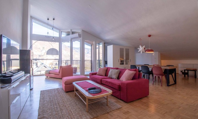 Bohinjska Bistrica Apartment | Bright Holiday Loft