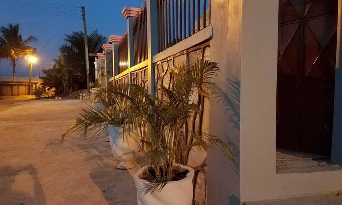 Koforidua Hotel | Bright Hotel & Suites
