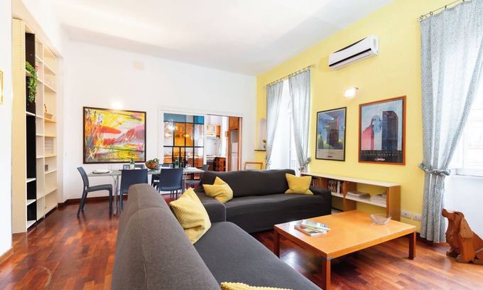 Gianicolense Apartment | Bright, large, beautiful apartment close to Trastevere Station