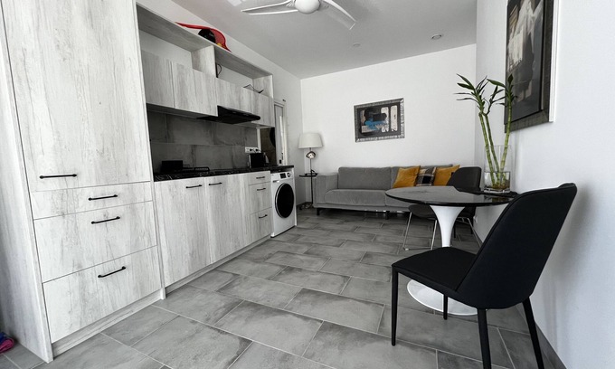 Poblats Maritims Apartment | Bright modern apartments near the port and the beach