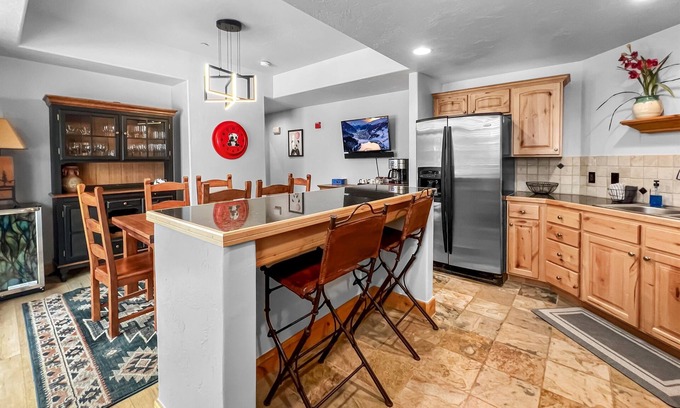 Kimball Junction House | Bright, Modern Condo w/Olympic Park Views