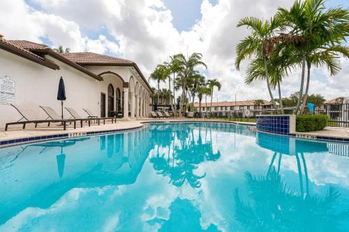 Delray Beach Apartment | Bright open Townhome Delray Beach