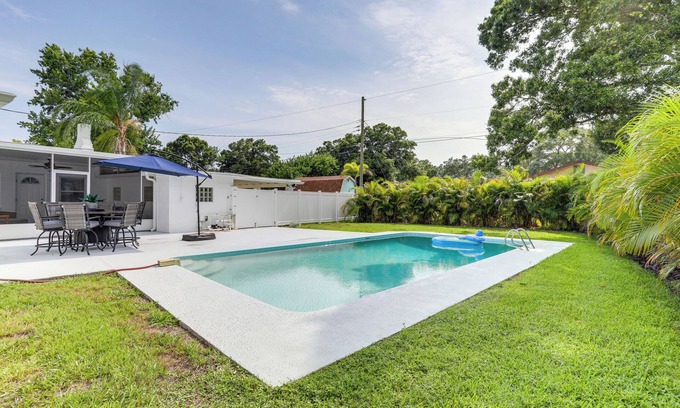 Pinellas Park House | Bright Pinellas Park Getaway w/Private Pool!