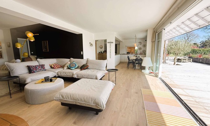 La Foret-Fouesnant House | Bright, renovated vacation home in La Forêt-Fouesnant