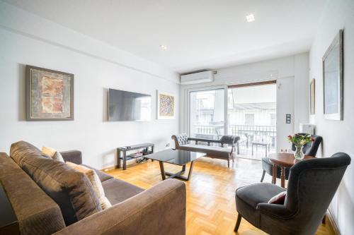 Pangrati Apartment | Bright Spacious Luxury Apartment in Prime Central Athens