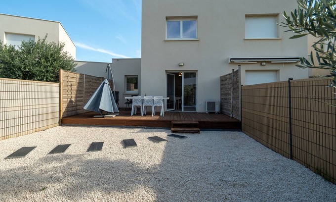 Serignan Villa | Bright villa 7 ppl, terrace, close to the sea