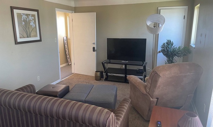 Garfield Heights Apartment | Bring the family to this great place with lots of room. 3 BR, 1 Bath, Kitchen.