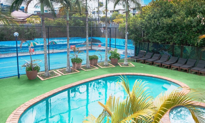 West End Hostel | Brisbane Backpackers Resort - Hostel