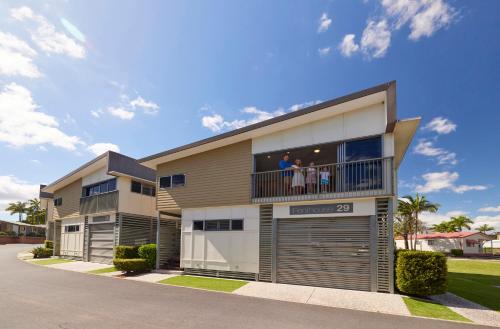 Eight Mile Plains Resort | Brisbane Holiday Village