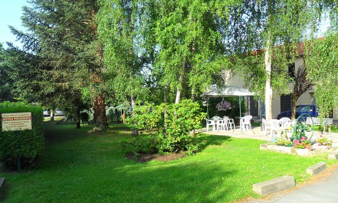 Gien Hotel | Brit Hotel Confort Gien