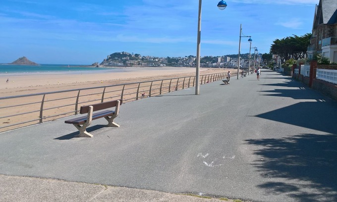 Pleneuf-Val-Andre Apartment | Brittany at the beach, nice little duplex .