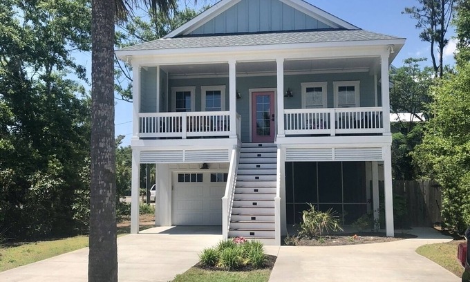 Wilmington Beach House | Britt’s barefeet beach retreat is your next vacation rental