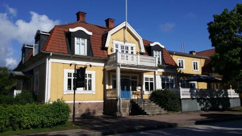 Sunne Hotel | Broby Gästgivaregård