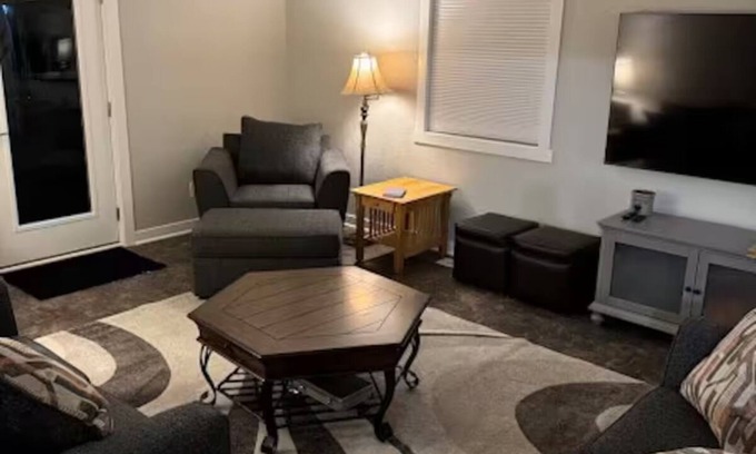 Eau Claire House | Broken Willow Bungalow