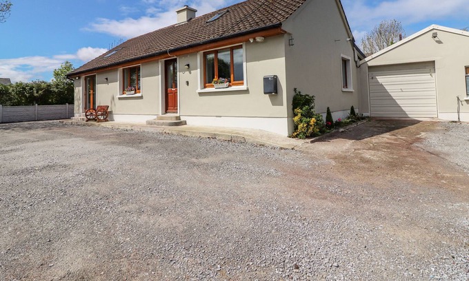 Castlemaine Cottage | BROOK LANE COTTAGE, family friendly in Castlemaine, County Kerry