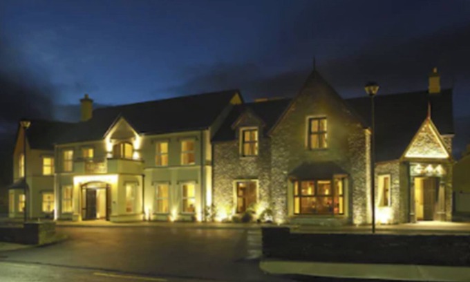 Kenmare Hotel | Brook Lane Hotel