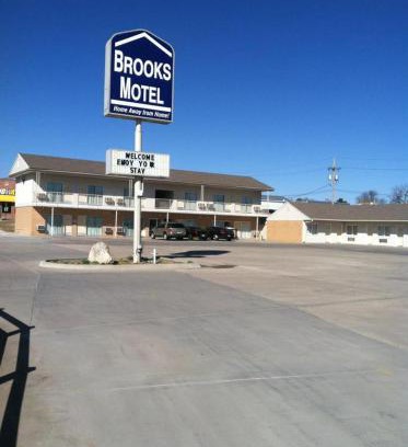 Norton Hotel | Brooks Motel