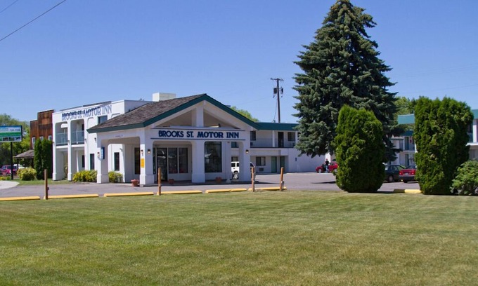 Southgate Triangle Hotel | Brooks Street Motor Inn