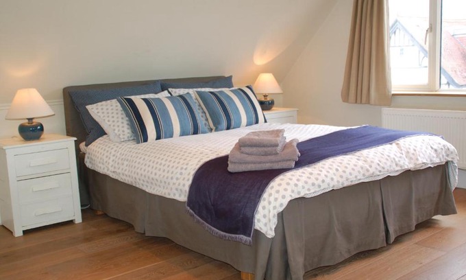 Furzedown House | Brookview Guest House