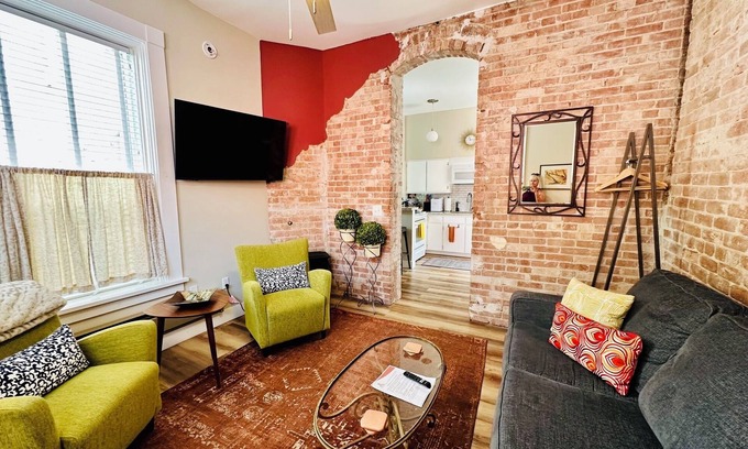 Bisbee Hotel | Brownstone Patio Suite-Historic Building in the Heart of Historic Downtown Bisbee