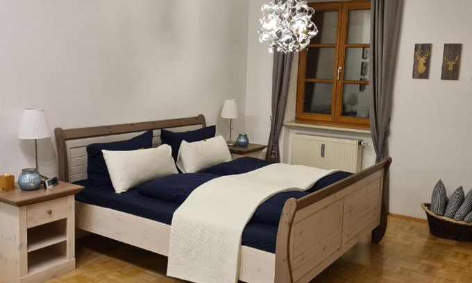 Weissbach an der Alpenstrasse Apartment | Brunnhaus, Ferienwohnung mit Garten