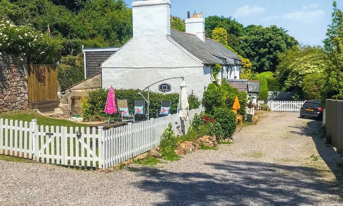 Rhos on Sea Cottage | Bryn Euryn Cottage - 28135