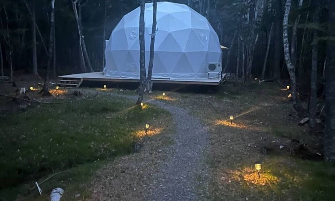 Chamcook Ski Chalet | Bubbles .