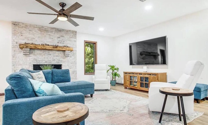 Amelia City House | Buccaneer Bungalow on Amelia Isle - Premium Vacation Rental!