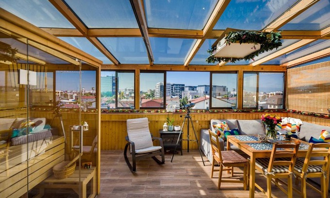 Bucharest Apartment | Bucharest Penthouse with Sauna and Terrace