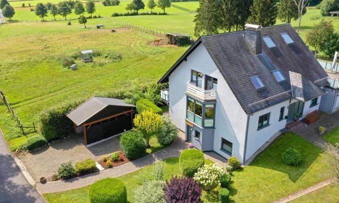 Dahlem Apartment | BuchenBlick, vacation apartment - 4-bed vacation apartment BuchenBlick