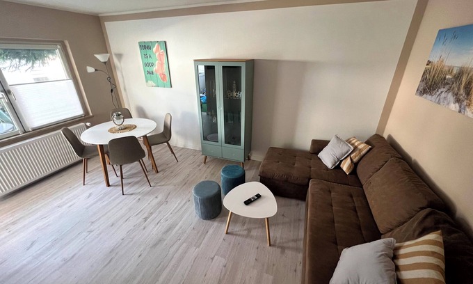 Boltenhagen Cabin | Bude an der Ostsee auf Womo-platz. Nur 300 Schritte vom Wasser Entfernt