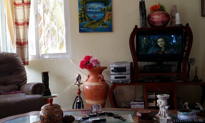El Batey Apartment | Budget 1-bedroom guest-friendly condo downtown, with TV and Wi-Fi