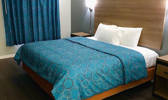 Vernon Hotel | Budget Host Inn