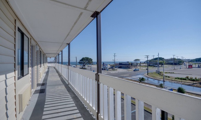Willoughby Spit Hotel | Budget Inn Norfolk Va