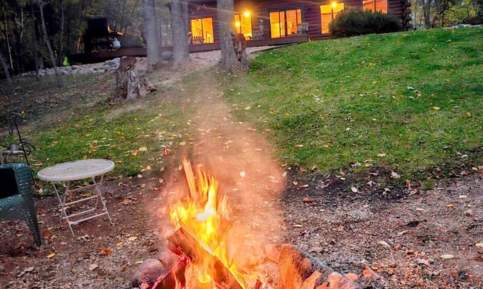Richwood Cabin | Buffalo Lake Cabin I Private Beach l Detroit Lakes l Pet Friendly