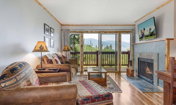 Wildernest Condo | Buffalo Woods 216: 15% of until Nov 30!