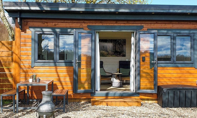 Forfar Cottage | Bumblebee Cabin - UK45403