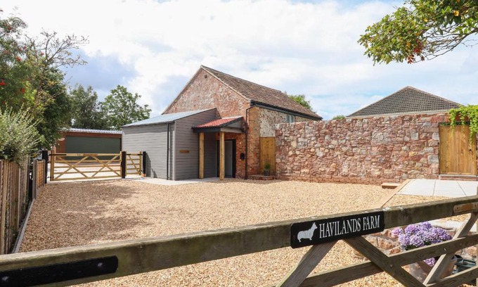 Nynehead House | Bumblebee Cottage
