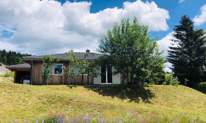 Schwarzenberg am Boehmerwald House | Bungalow for max 6 people near ski lift cross-country hiking, also wood stove