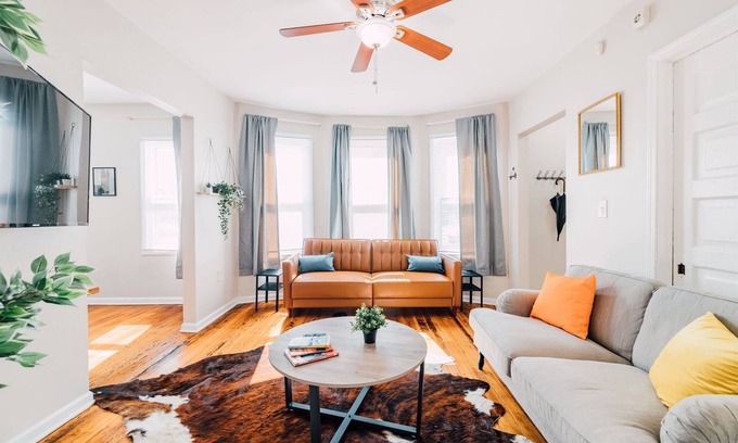 Detroit Apartment | Bundled Duplex for Groups