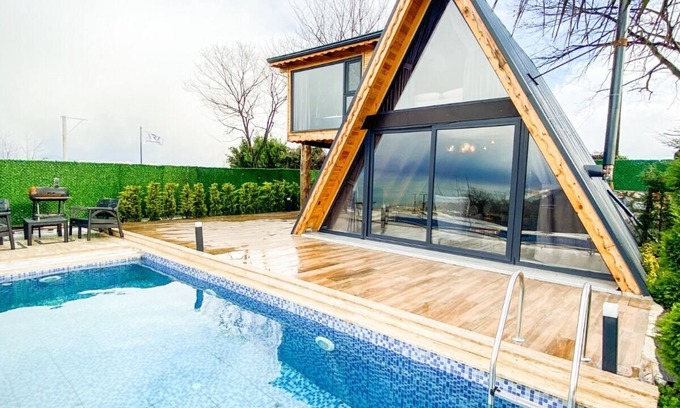 Sapanca Villa | Bungalov Sıcak Havuz Jakuzi