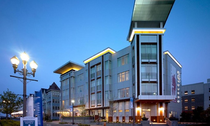 Long Branch Hotel | Bungalow Hotel