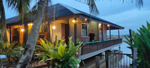 Ayer Hitam House | Bungalow Mat Hj Limah