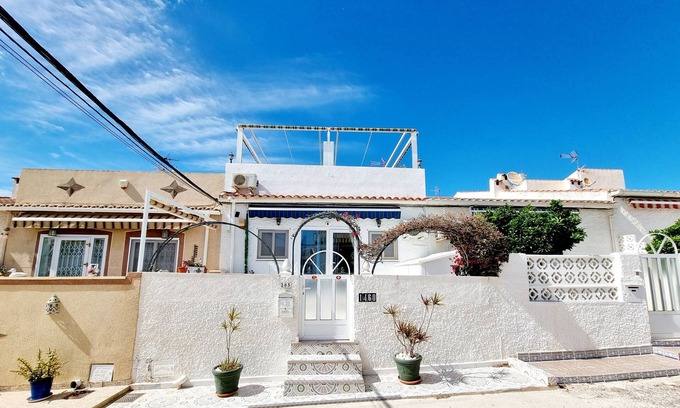 San Luis House | Bungalow near the Salt Lakes of Torrevieja and La Mata and their beaches